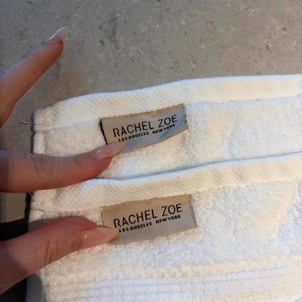 Rachel Zoe White Hand Towels (2)